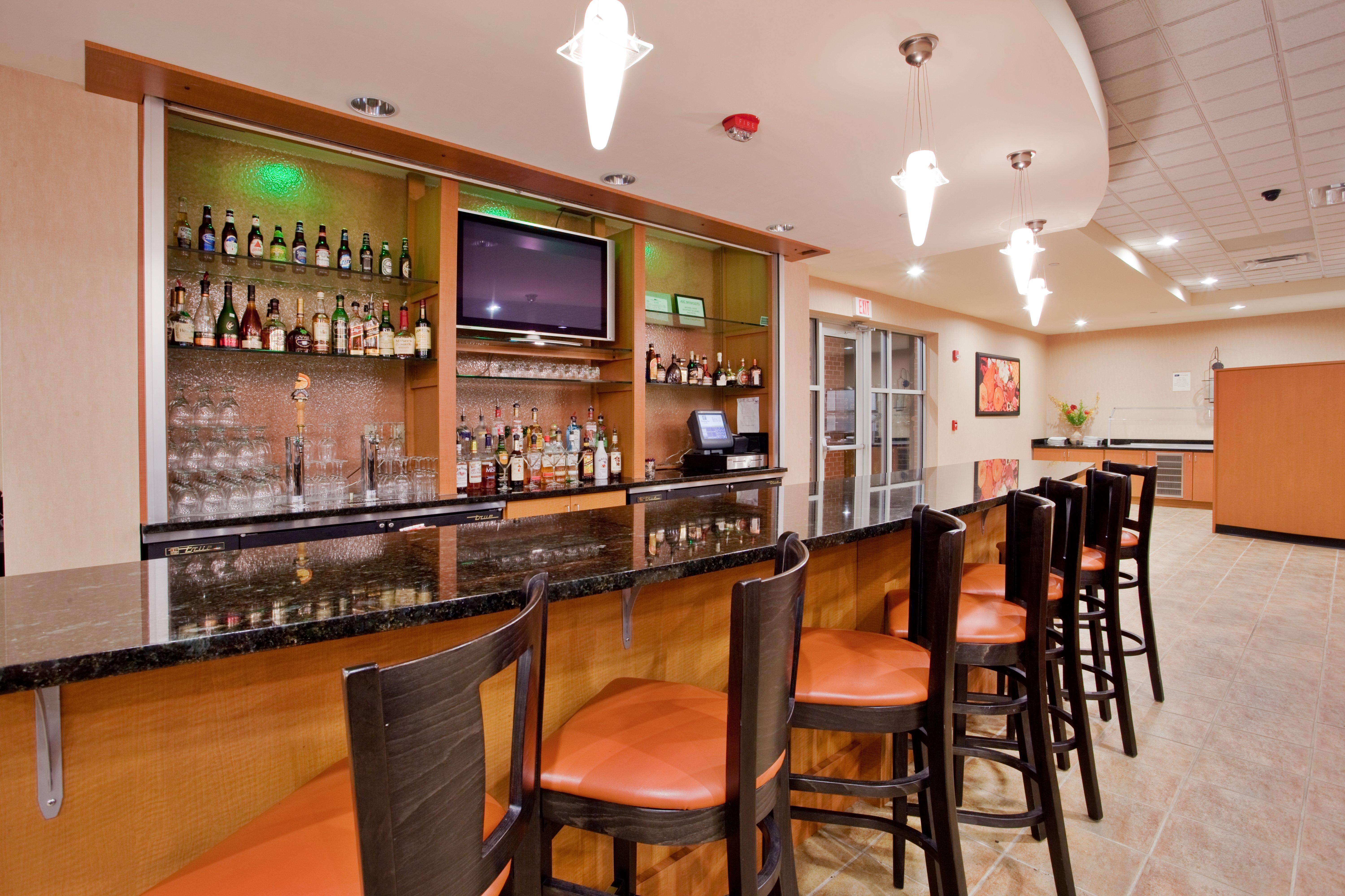 Holiday Inn Hotel & Suites Gateway By Ihg Williamsburg Eksteriør bilde