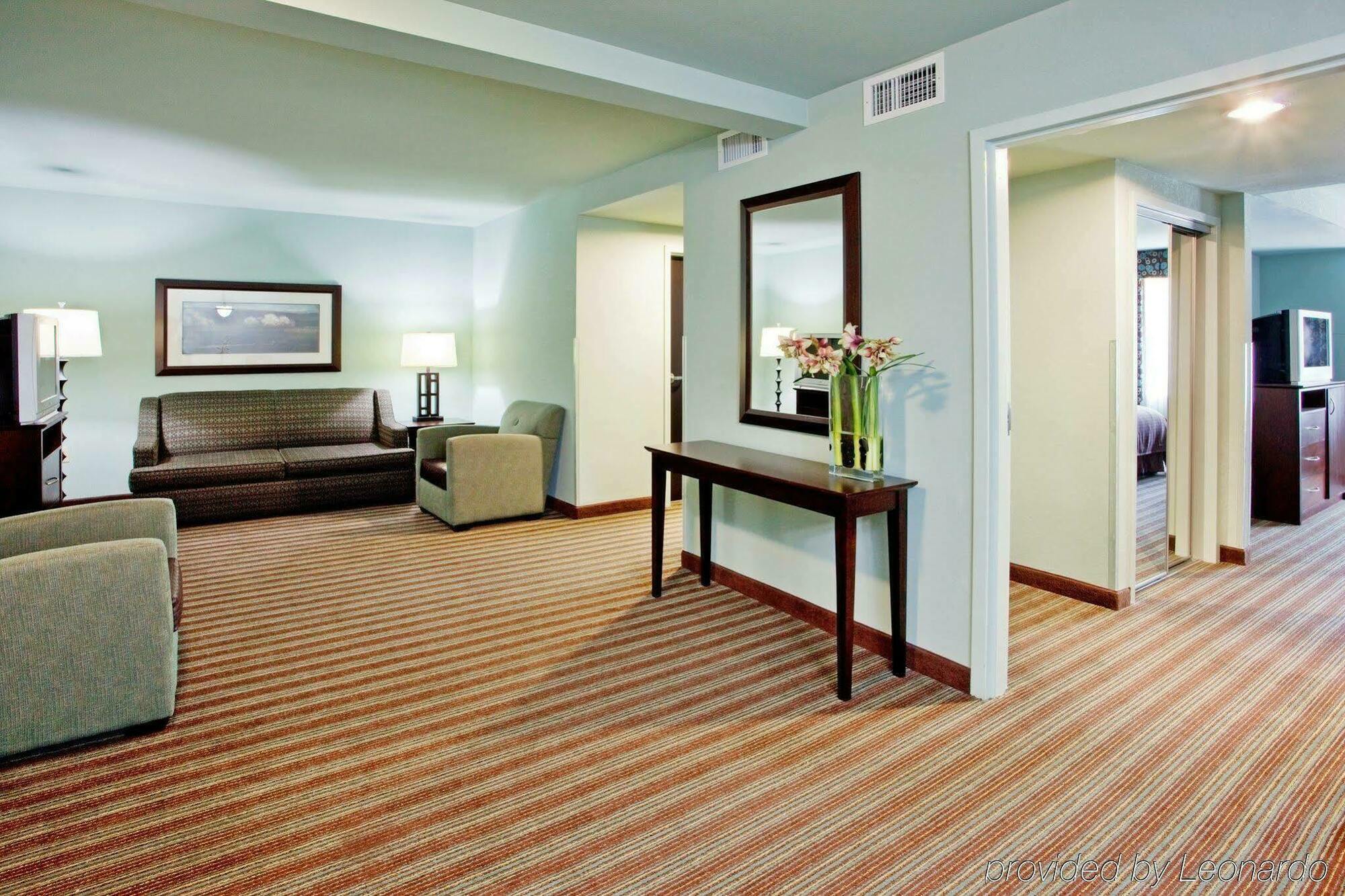 Holiday Inn Hotel & Suites Gateway By Ihg Williamsburg Eksteriør bilde